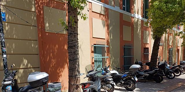 μηχανάκια στάθμευση