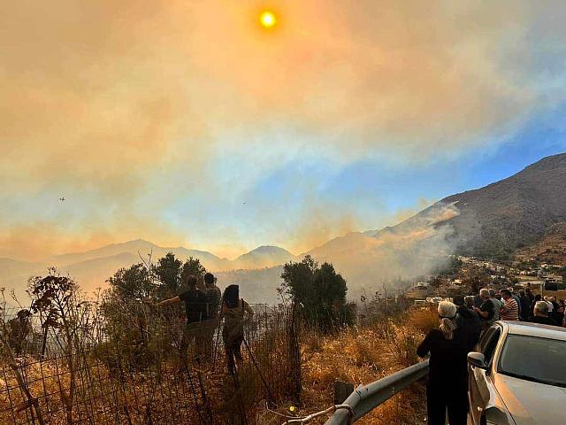 φωτιά ρεθυμνο