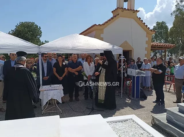 μνημοσυνο μικη θεοδωρακη