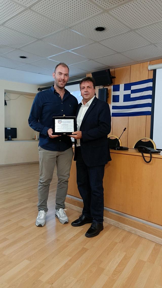 ΑΣΤΥΝΟΜΙΚΟΙ ΣΥΡΙΓΩΝΑΚΗΣ