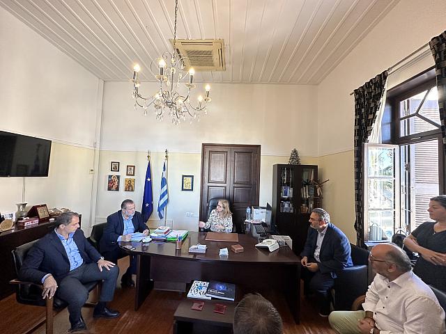 ΑΠΟΚΕΝΤΡΩΜΕΝΗ ΜΠΑΚΟΓΙΑΝΝΗΣ