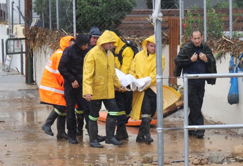 Ηράκλειο - τραγωδία: Μετά το νεκρό άνδρα ψάχνουν απεγνωσμένα για τη γυναίκα που αγνοείται