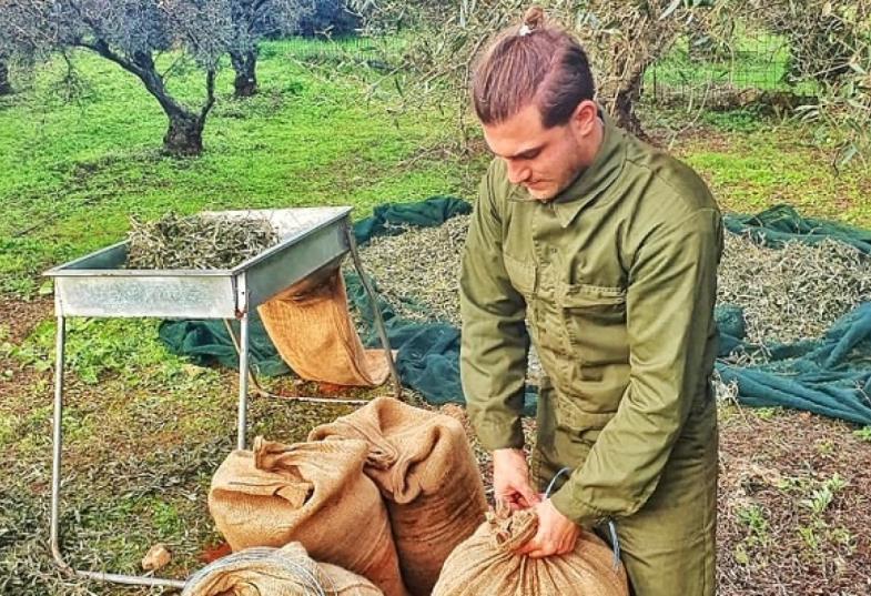 γιάννης αγρότης