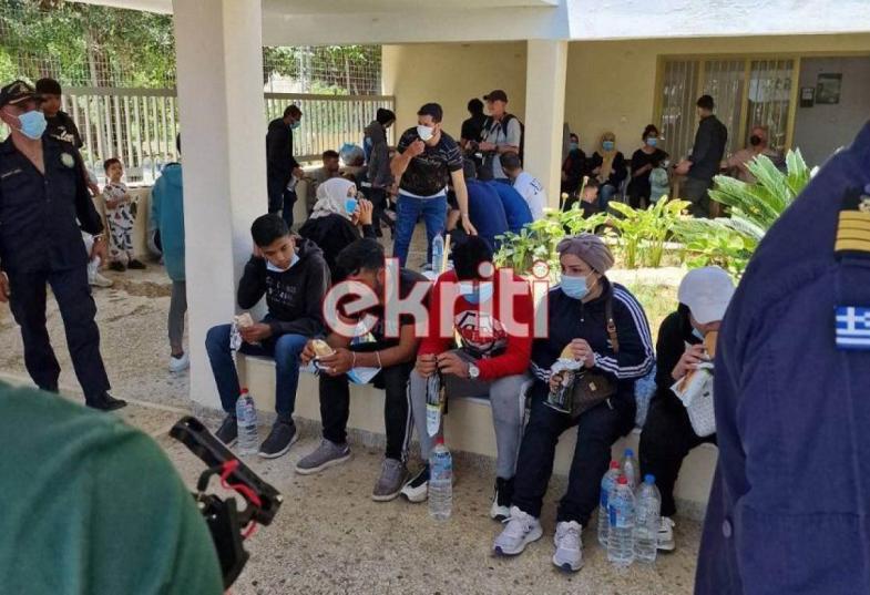 λιμανι ηρακλειου-μεταναστες