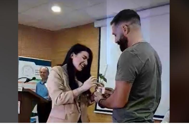 γαμος πρόταση