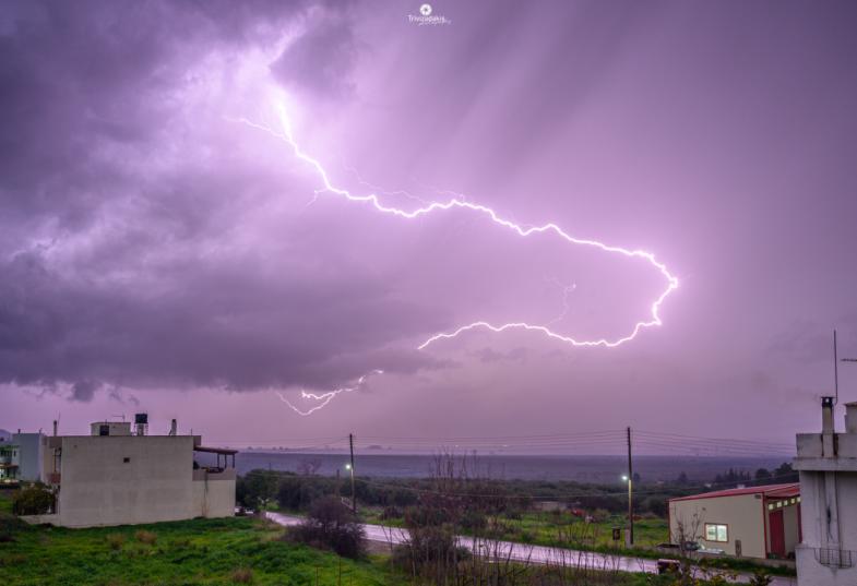 Καταιγίδα Μεσοχωριό