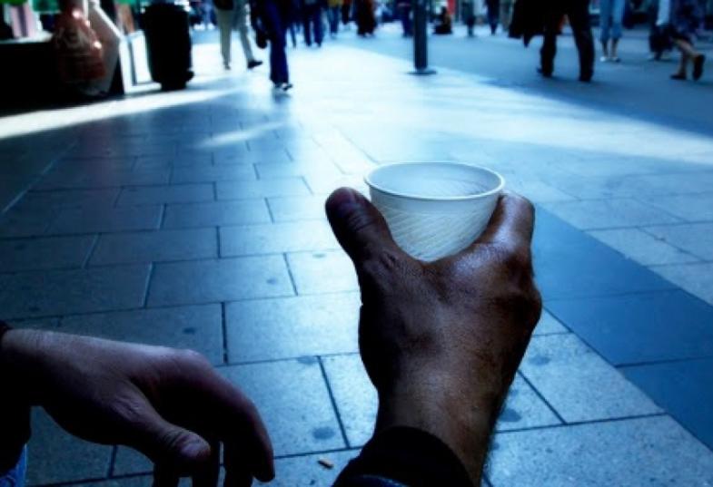 La Repubblica: Σώθηκαν οι τράπεζες αλλά όχι οι Έλληνες