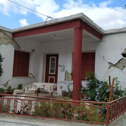 Σπίτι "λαβωμένο" από το σεισμό