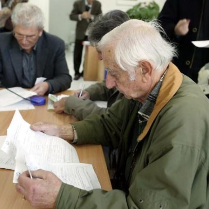 Την Πέμπτη εκτάκτως η καταβολή του ΕΚΑΣ