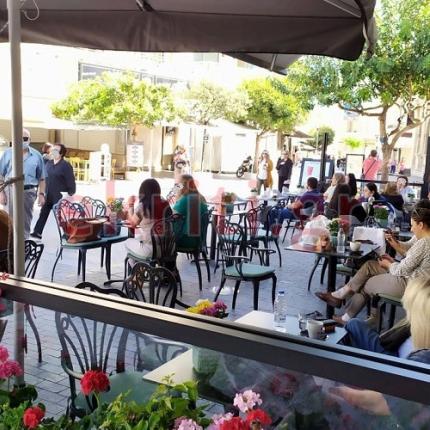 Πρωινό καφεδάκι στο Ηράκλειο μετά από 70 ημέρες