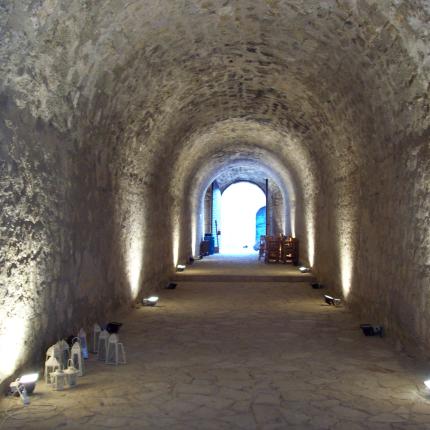 Οι ομορφιές και οι ασχήμιες που "κρύβουν" τα Ενετικά Τείχη του Ηρακλείου