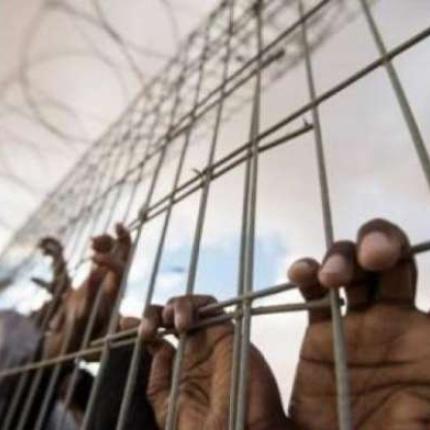 προσφυγες,χερια