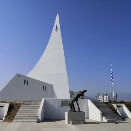 μνημείο 1940 τρίκαλα