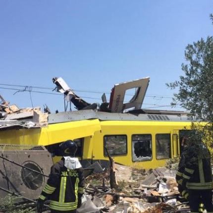 italy train crash