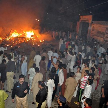 Πακιστάν: Γιαγιά και εγγονές δολοφονήθηκαν για βλάσφημη ανάρτηση στο Facebook