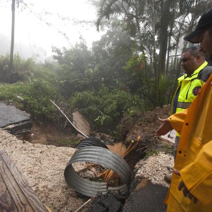 ΗΠΑ: Σε τυφώνα αναβαθμίστηκε η τροπική καταιγίδα Μπέρτα 