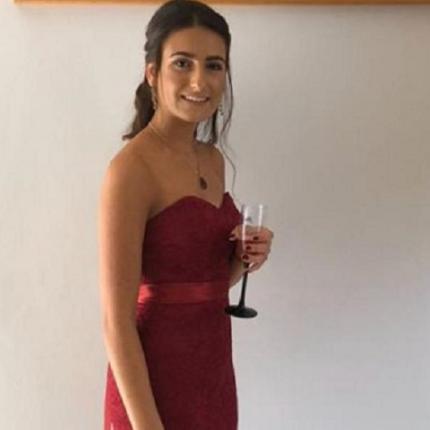 Η 18χρονη Τζούλι Κρόου.jpg