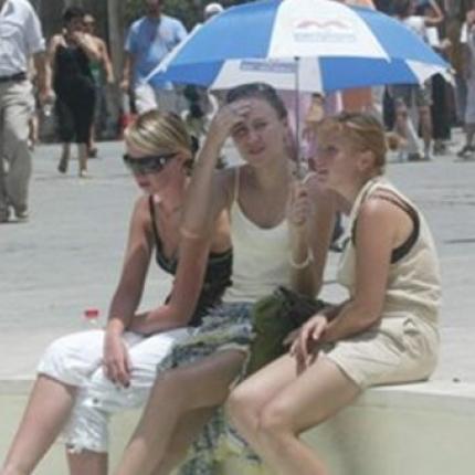 Ο πλανήτης ζει το πιο θερμό καλοκαίρι από το 1880