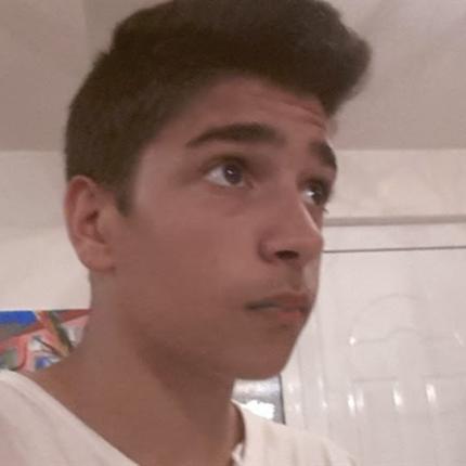 Ο 15χρονος Αντώνης από τη Νεάπολη δίνει μάχη για τη ζωή του