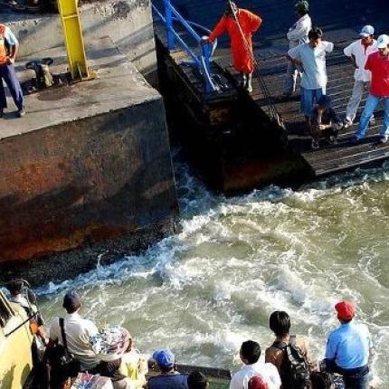 Ινδονησία: Εντοπίστηκαν 23 αγνοούμενοι επιβάτες του τουριστικού σκάφους