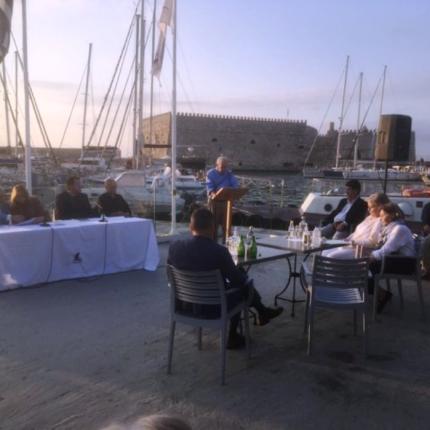 Μεταξύ των ομιλητών ήταν και ο δήμαρχος Ηρακλείου Βασίλης Λαμπρινός.