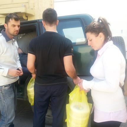 Ηράκλειο: Τρόφιμα και κουβέρτες για τους μετανάστες