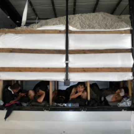 μεταναστες