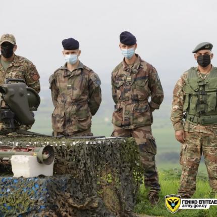 Συμμετοχή ΓΣυμμετοχή Γάλλων Αξιωματικών σε δραστηριότητες της Εθνικής Φρουράςάλλων Αξιωματικών σε δραστηριότητες της Εθνικής Φρουράς
