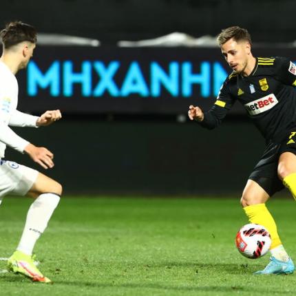 ΑΡΗΣ-ΑΤΡΟΜΗΤΟΣ