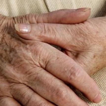 ηλικιωμένη