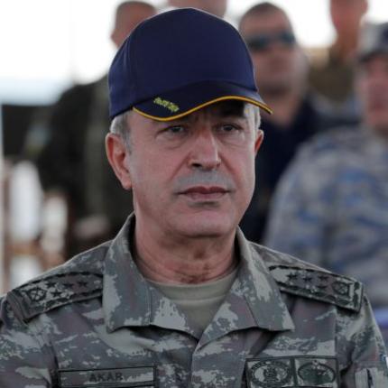 Χουλουσί Ακάρ