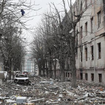 Βομβαρδισμοί σε ανθρωπιστικό διάδρομο 