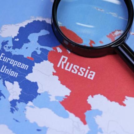 Ποιες κυρώσεις επιβάλλει η ΕΕ στη Ρωσία 