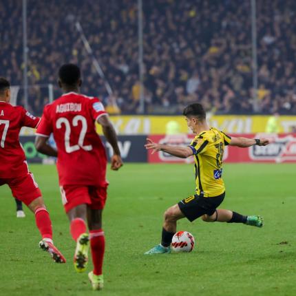 ΟΛΥΜΠΙΑΚΟΣ ΑΕΚ