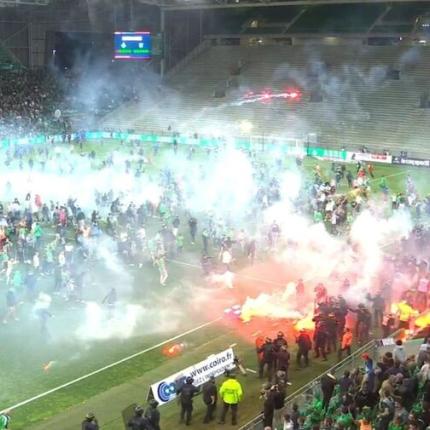 ΓΑΛΛΙΑ ΕΠΕΙΣΟΔΙΑ