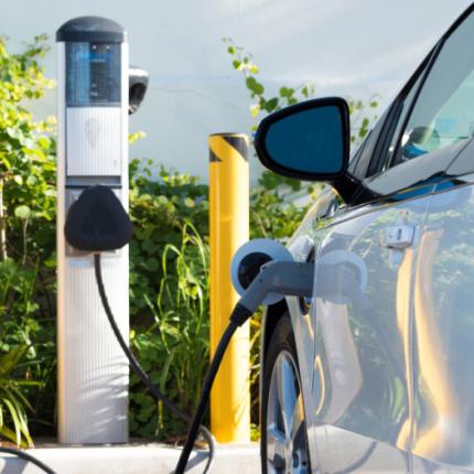 Αύξηση στις πωλήσεις των ηλεκτρικών αυτοκινήτων 
