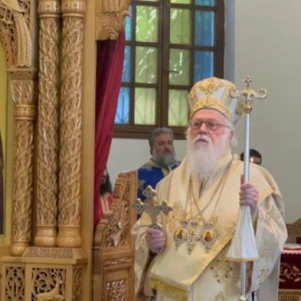 https://www.orthodoxianewsagency.gr/aytokefales_ekklisies/ekklisia_albanias/i-ekklisia-tis-alvanias-eyxetai-ston-pneymatiko-tis-patera-timisan-ta-30-xronia-apo-tin-eklogi-tou-arxiepiskopou-anastasiou/