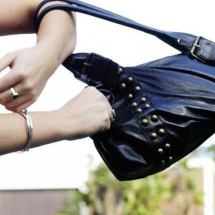 Ανήλικοι συμμορίτες εκβίαζαν για χρήματα 