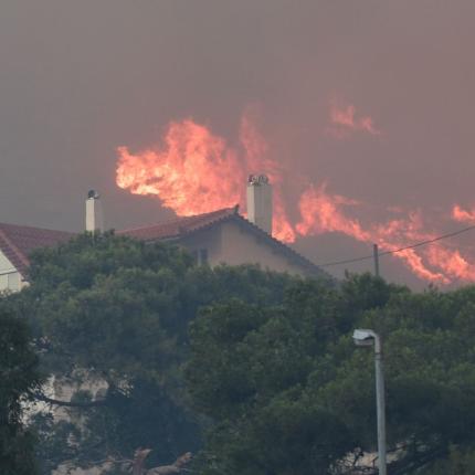 πεντελη φωτια
