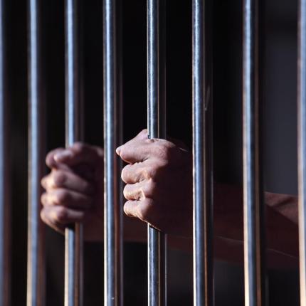 Γυναίκα καταδικάστηκε σε 50 χρόνια φυλάκιση επειδή το νεογέννητο μωρό της δεν επέζησε