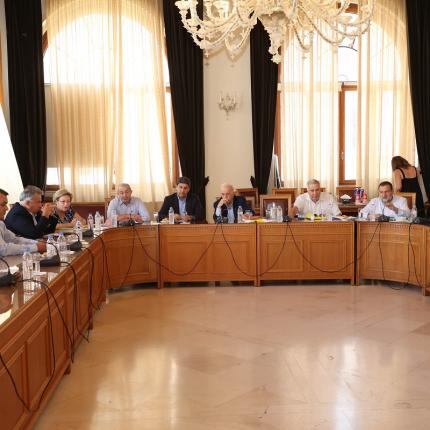 σύσκεψη λότζια