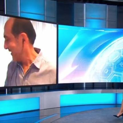 γατα σε ρεπορτερ