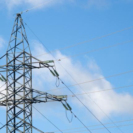 ηλεκτρικό ρεύμα - ακρίβεια (φωτογραφία από create.vista.com)