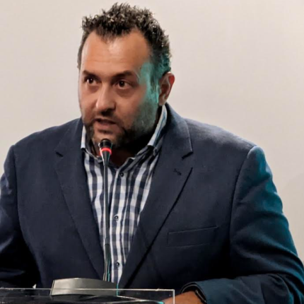 χρήστος στρατάκης