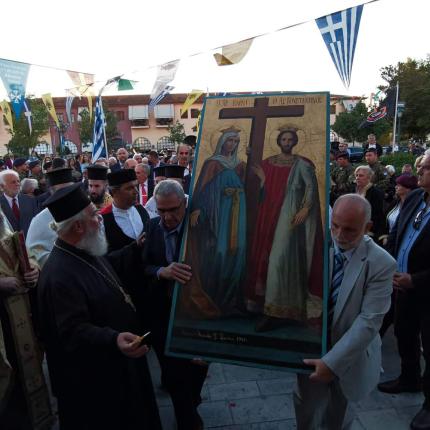 Πολεμικό Ναυτικό: Δώρισε στην Νέα Κίο την ιστορική εικόνα των Αγ. Κωνσταντίνου και Ελένης που διέσωσε από την Μικρά Ασία