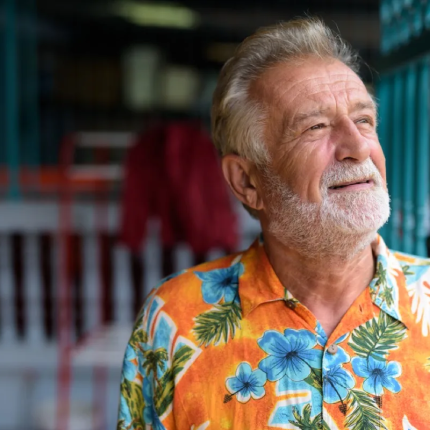 ηλικιωμένος άνδρας