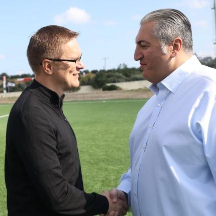 νταμπραουσκασ μπουσης