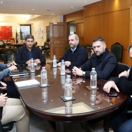 αυγενακησ