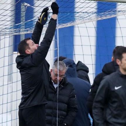 ΑΤΡΟΜΗΤΟΣ ΑΕΚ ΜΕΖΟΥΡΑ