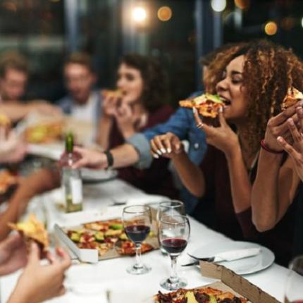 φαγητό σε εστιατόριο